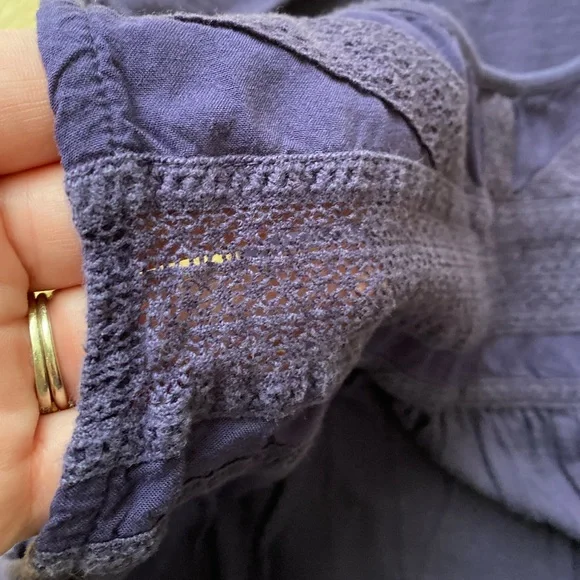 🍂CLEAROUT Purple Lace Embroidered Tank - Picture 4 of 10